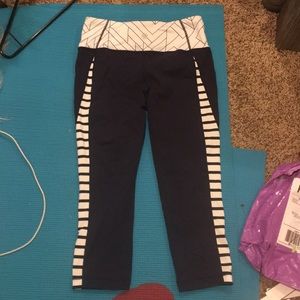 Athleta leggings SUNDAY SALE